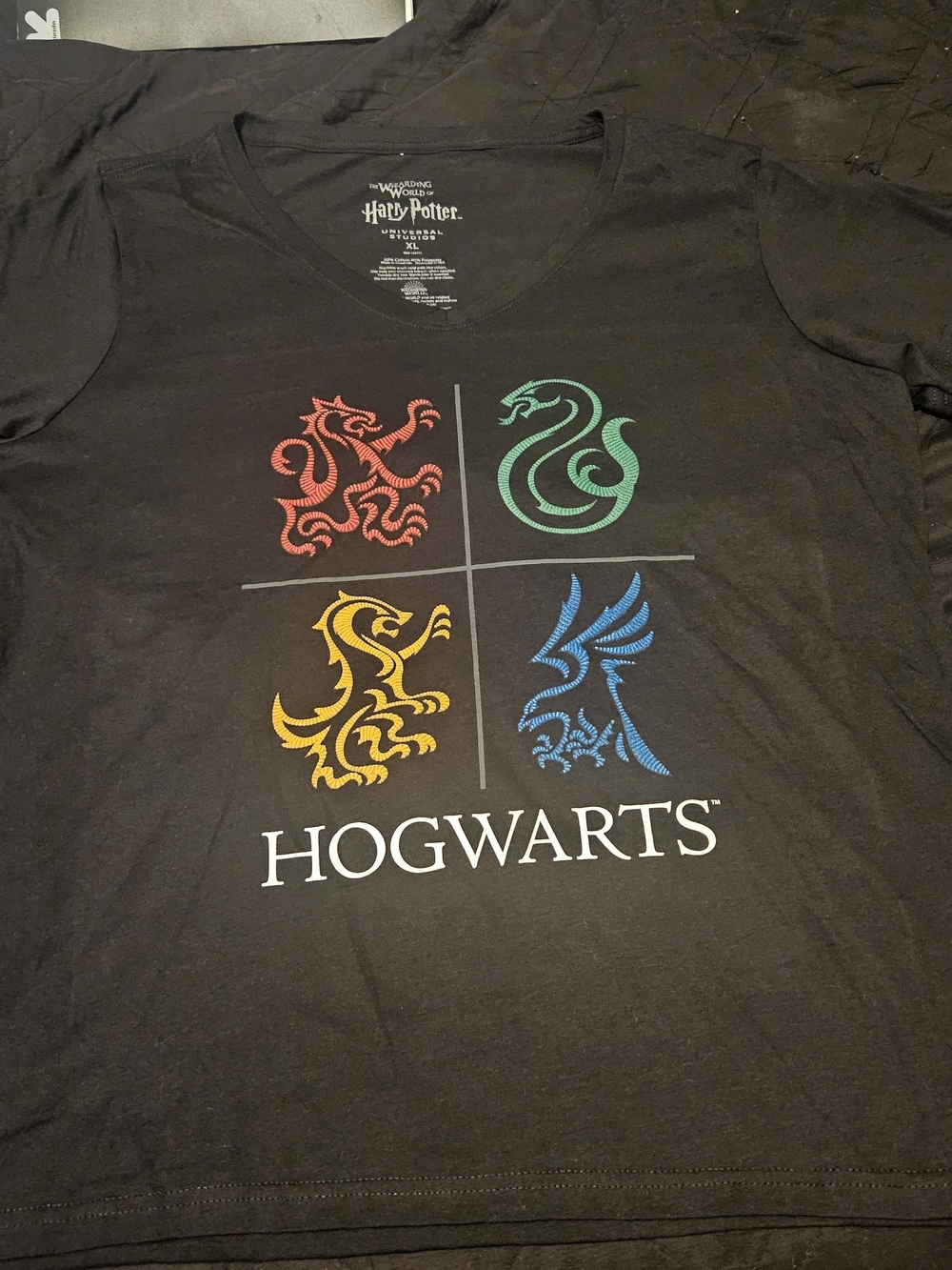 Harry Potter Womens' Hogwarts Crest Black Tee